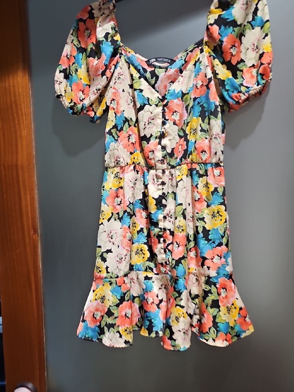 Zara Floral Puff-Sleeve Mini Dress in Cream, Coral and Teal